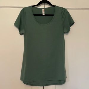 Lularoe Classic tee